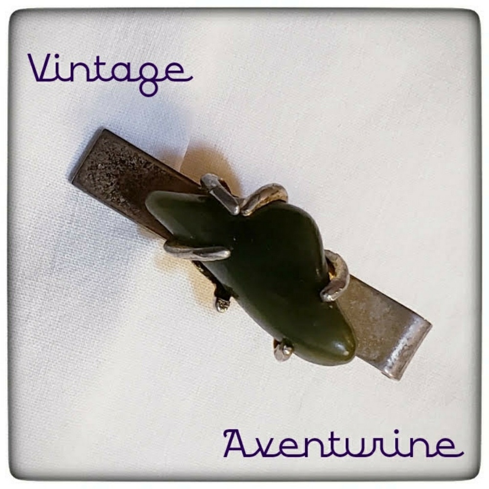 Vintage Gold Tone and Aventurine Tie Clip